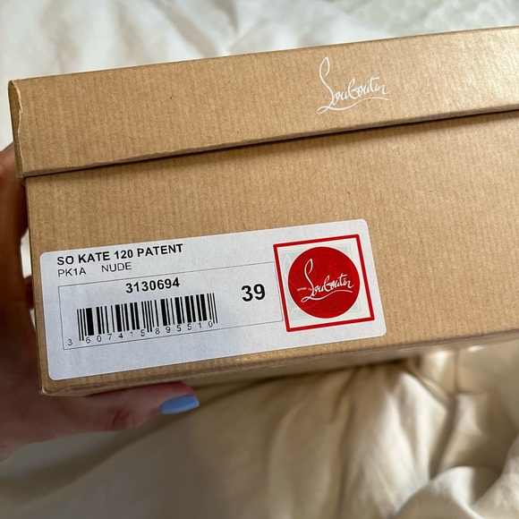 Christian Louboutin So Kate Pumps - Picture 7 of 8